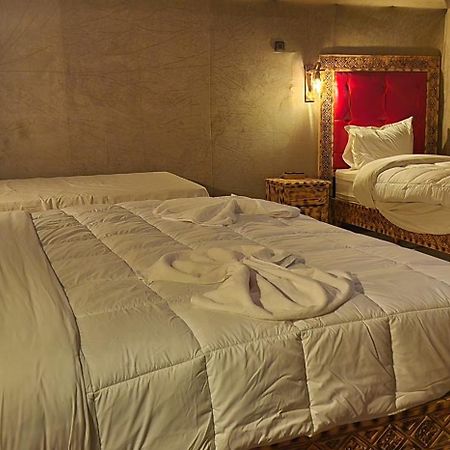 Fabulous Luxury Camp 호텔 메르주가 외부 사진